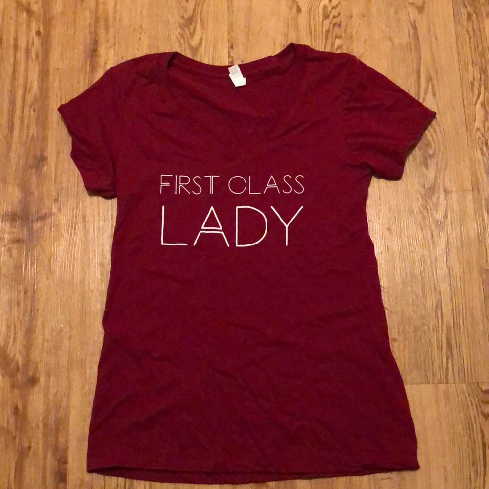 Tee shirt